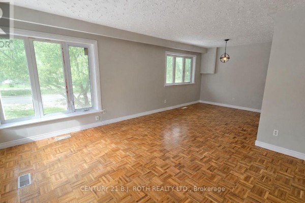 Bedroom - Upper - 41 Bayview Drive, Barrie, ON L4N3N7 Photo 4