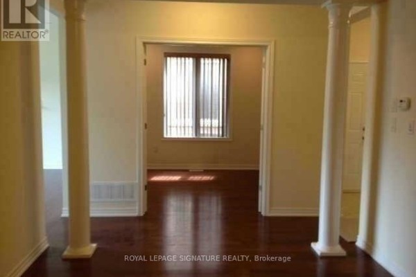 Kitchen - Upper - 53 Victoriaville Road, Brampton, ON L6X5J3 Photo 4