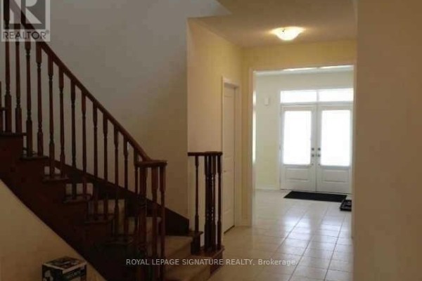 Living room - Upper - 53 Victoriaville Road, Brampton, ON L6X5J3 Photo 5
