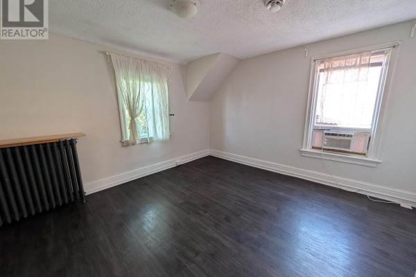 Bedroom 2 - Upper - 591 Jane Street, Toronto, ON M6S4A3 Photo 4