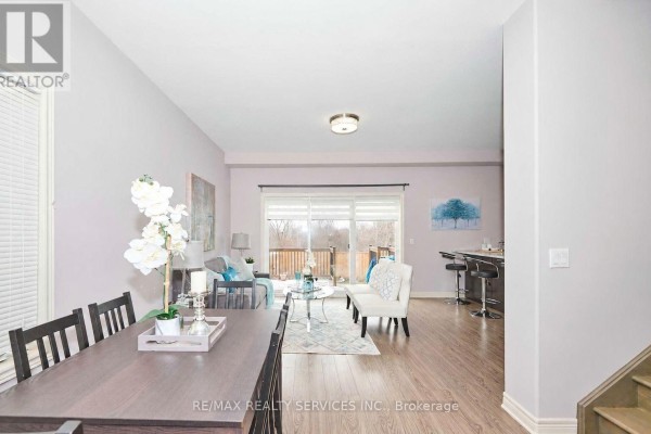 Living room - Upper - 6045 Ernest Crescent, Niagara Falls, ON L2H0H9 Photo 3