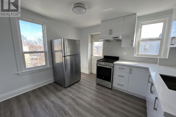 Bedroom - Upper - 609 Ossington Avenue, Toronto, ON M6G3T6 Photo 2
