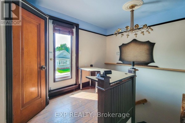 Upper - 6133 Prospect Street, Niagara Falls, ON, photo 3
