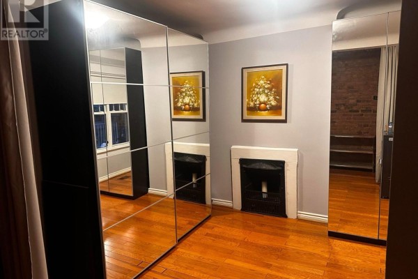 Bathroom - Upper - 62 Fernwood Park Avenue, Toronto, ON M4E3G1 Photo 2