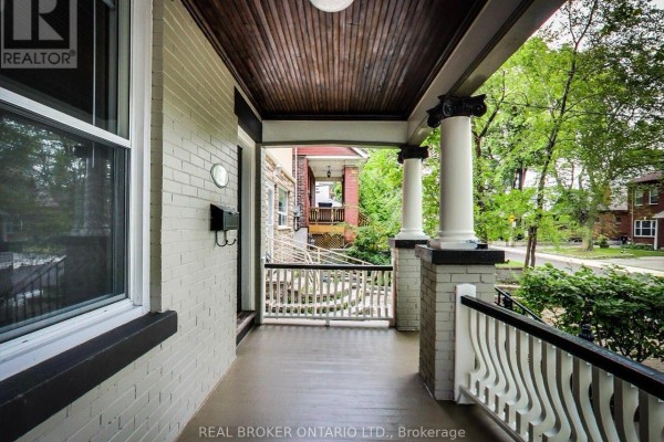 Kitchen - Upper - 68 Redwood Avenue, Toronto, ON M4L2S6 Photo 2