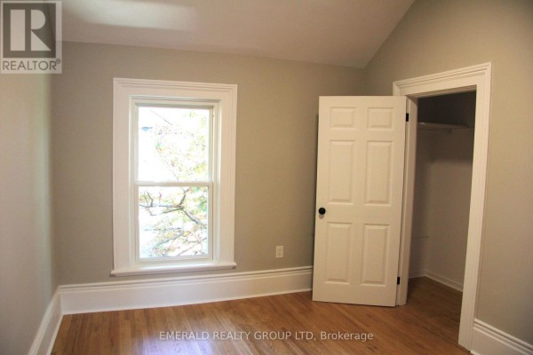 Upper - 7 Ormond Street S, Thorold, ON L2V1Y2 Photo 5