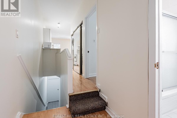 Primary Bedroom - Upper - 70 Macpherson Avenue, Toronto, ON M5R1W8 Photo 4