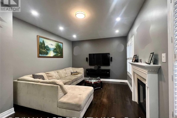 Primary Bedroom - Upper - 73 Birch Tree Trail, Brampton, ON L6P3V5 Photo 5