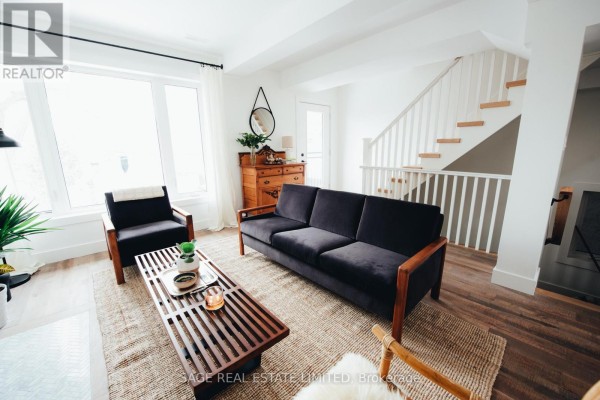 Upper - 83 Ingham Avenue, Toronto, ON M4K2W8 Photo 4