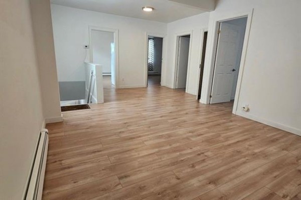 Upper - 832 King Street, Port Colborne, ON L3K4J5 Photo 5