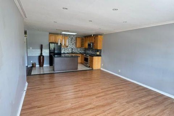 Upper - 840 Danforth Road, Toronto, ON M1K1H5 Photo 5