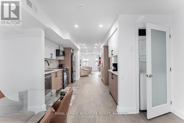 Kitchen - Upper - 851 O'connor Drive, Toronto, ON M4B2S7 Photo 3