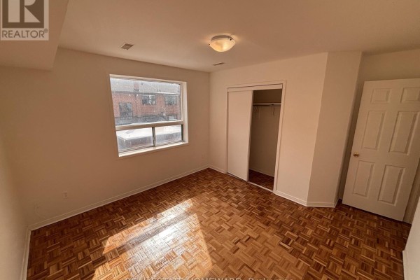 Upper - 879a Wilson Avenue, Toronto, ON M3K1E6 Photo 5