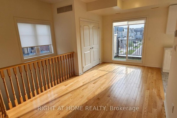 Upper - 9430 Bayview Avenue, Richmond Hill, ON L4C5G9 Photo 3