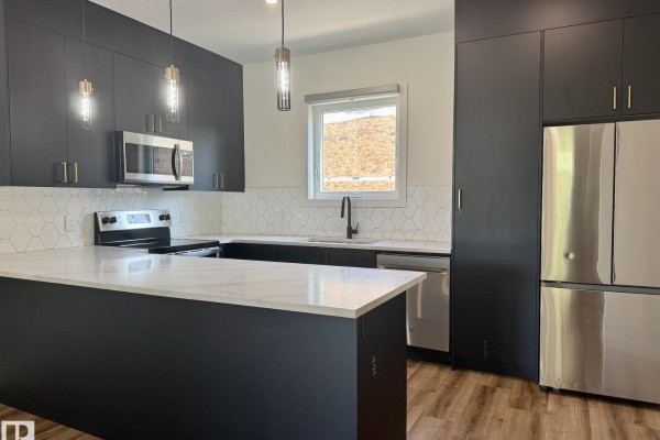 Townhouse for rent at #upper 10125 116 Av Nw Nw, Edmonton, AB - MLS® b9lCPE