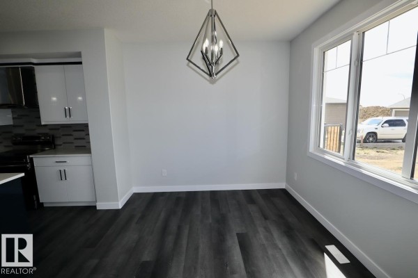 #upper 284 Rolston Wd, Leduc, AB T9E1G5 Photo 4
