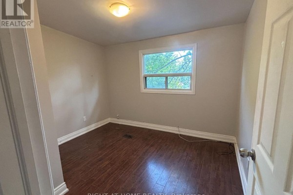 Upper A - 507 Oakwood Avenue, Toronto, ON M6E2W9 Photo 2