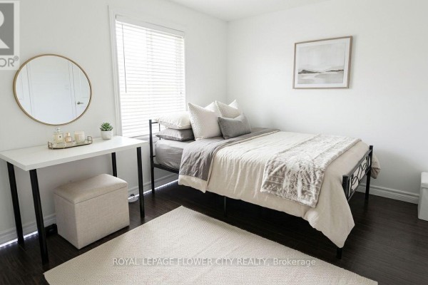 Upper Floor - 30 Woodward Avenue, London North, ON, photo 2