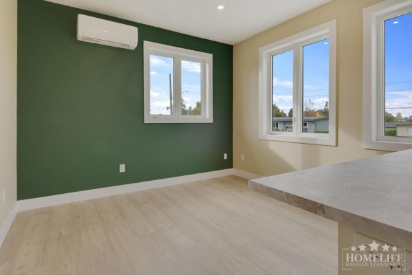 Upper House 10340 Beverley Drive, Fairfield Island, Chilliwack, BC V2P6B1 Photo 3