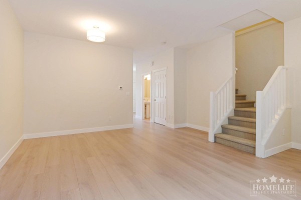 Upper House 16640 60 Avenue, Surrey, BC V3S1S9 Photo 3