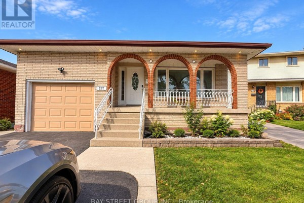 Upper Level - 237 Lawnhurst Court, Hamilton