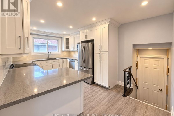 Upper Level - 237 Lawnhurst Court, Hamilton, ON L8V4R4 Photo 5