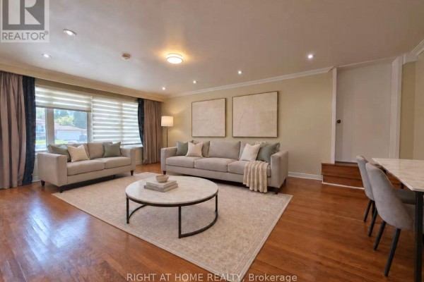 Eating area - Upper Level - 26 Wedgewood Drive, Toronto, ON M2M2H3 Photo 4