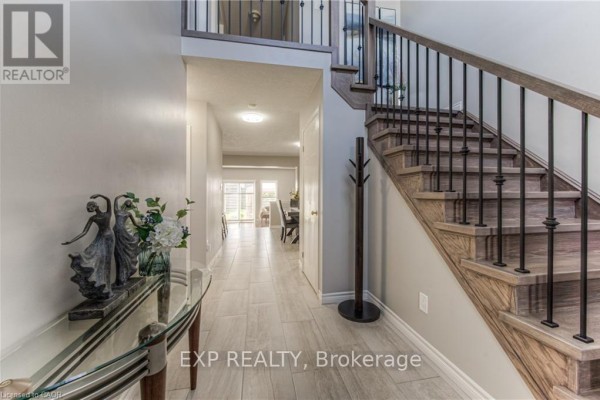 Upper Level - 308 Colton Circle, Kitchener, ON N2A4K1 Photo 3