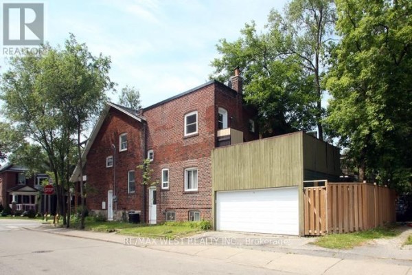 Upper Level - 420 Annette Street, Toronto, ON, photo 3