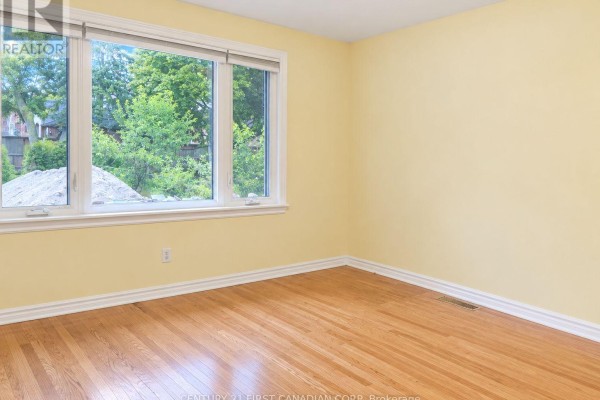 Upper Level - 638 Tennent Avenue, London North, ON N5X1L6 Photo 2