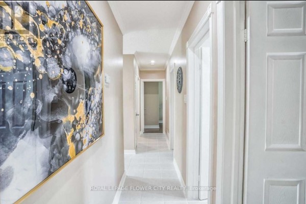 Bedroom 2 - Upper Level - 8 Mcculla Avenue, Brampton, ON L6V1L7 Photo 4
