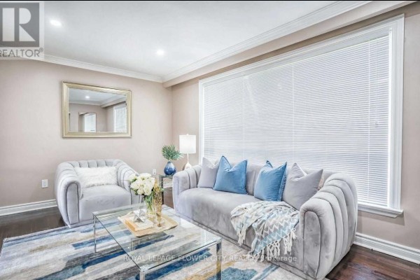 Bedroom 3 - Upper Level - 8 Mcculla Avenue, Brampton, ON L6V1L7 Photo 5