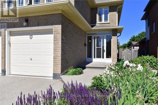 Upper Room - 310 Brigadoon Drive, Hamilton, ON L9C0B7 Photo 4