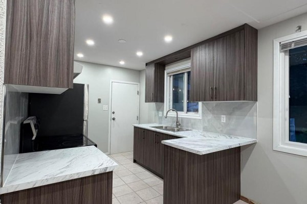 Upper Unit - 139 Macgregor Crescent, Waterloo, ON, photo 2
