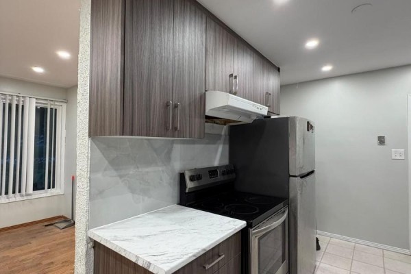 Upper Unit - 139 Macgregor Crescent, Waterloo, ON N2J3X2 Photo 4
