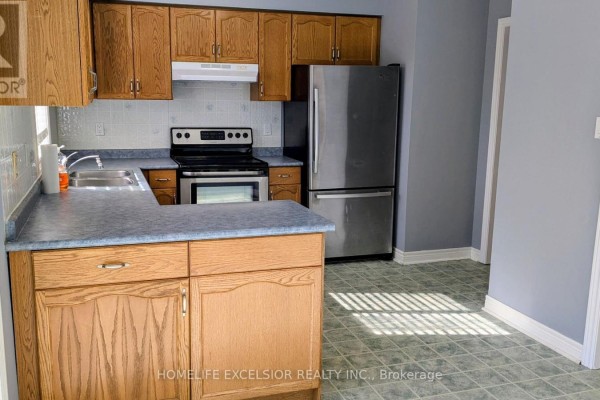 Upper Unit - 25 Amberview Drive, Georgina, ON L4P3X8 Photo 5