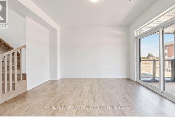 Upper Unit - 96 Fieldfare Road, Brampton, ON L7A0B8 Photo 5