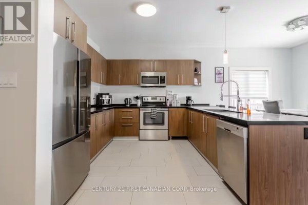 Upper#11 - 2619 Sheffield Boulevard, London South, ON N6M0G4 Photo 5