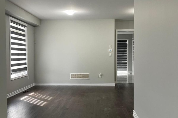 Family room - Upstairs - 29 Puffin Crescent, Brampton, ON L6R4C4 Photo 3