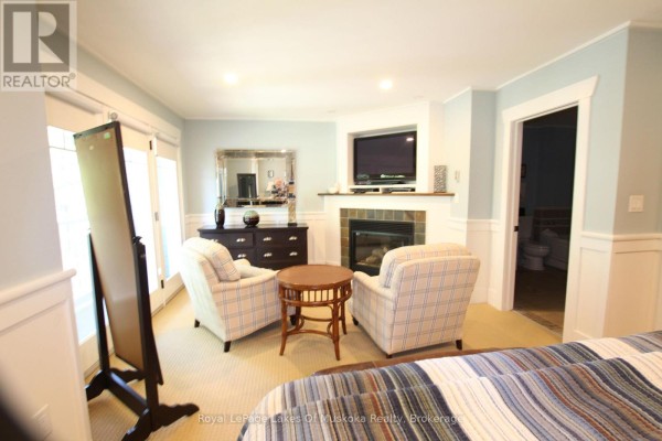 Den - V 7 W 6 - 1020 Birch Glen Road, Lake Of Bays, ON P0B1A0 Photo 5