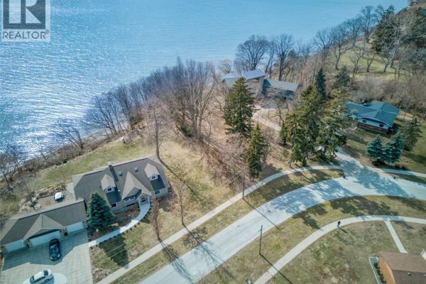 V/l Briarwood Crescent, Kingsville, ON, photo 2