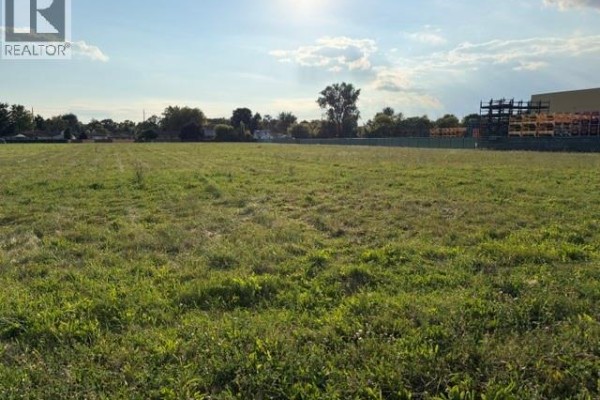 V/l Central Avenue, Windsor, ON, photo 2