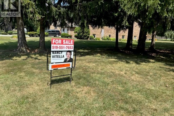 V/l Richelieu, Lasalle, ON, photo 2