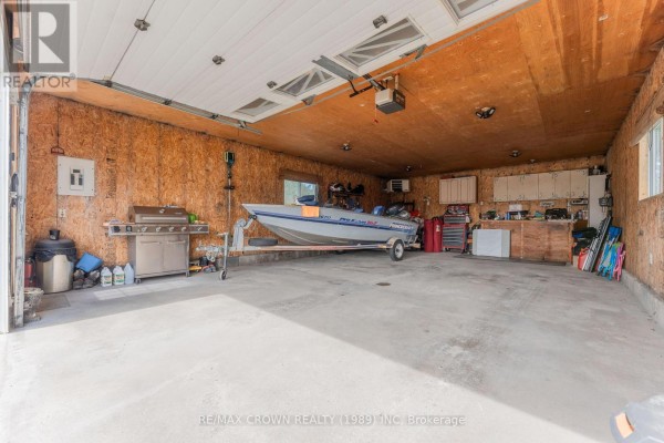 Living room - Val Rita - 112 Williamson Con 1 Road, Kapuskasing, ON P0L2G0 Photo 3