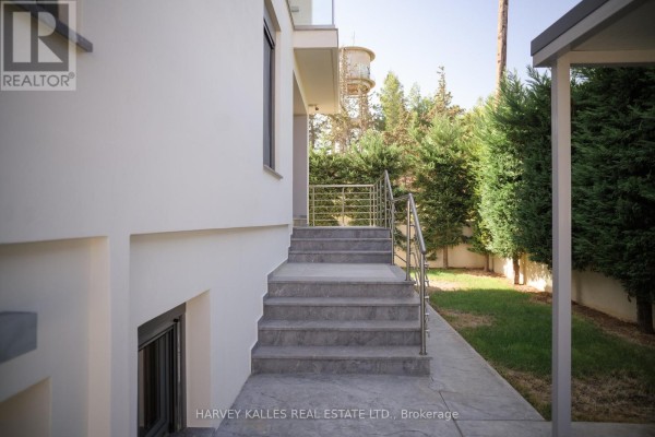 Partial bathroom - Villa 4 Imion Street, Greece, ON  Photo 4