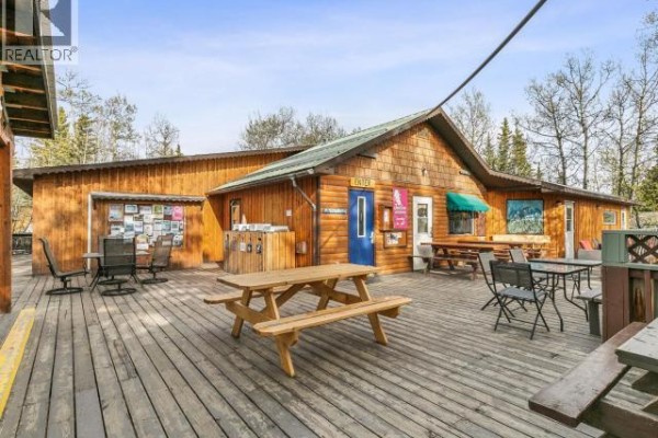 Village Bakery, Haines Junction, YT Y0B1L0 Photo 4