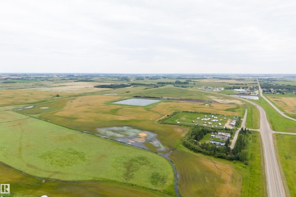 W4 Rr 26 Twp 55 Sec 29, Rural Sturgeon County, AB T8T0N4 Photo 5