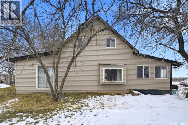 Living room - Waycott Acreage, Vanscoy Rm No  345, SK S0K0J0 Photo 4