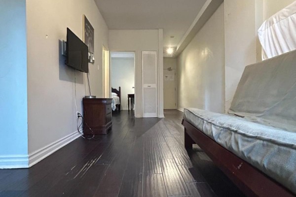 Wholeonebedroom Unit Main - 3 Pembroke St Street, Toronto, ON M5A2N6 Photo 4