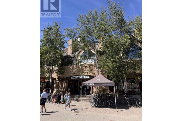 Wk 25 901 4293 Mountain Square, Whistler, BC, photo 2